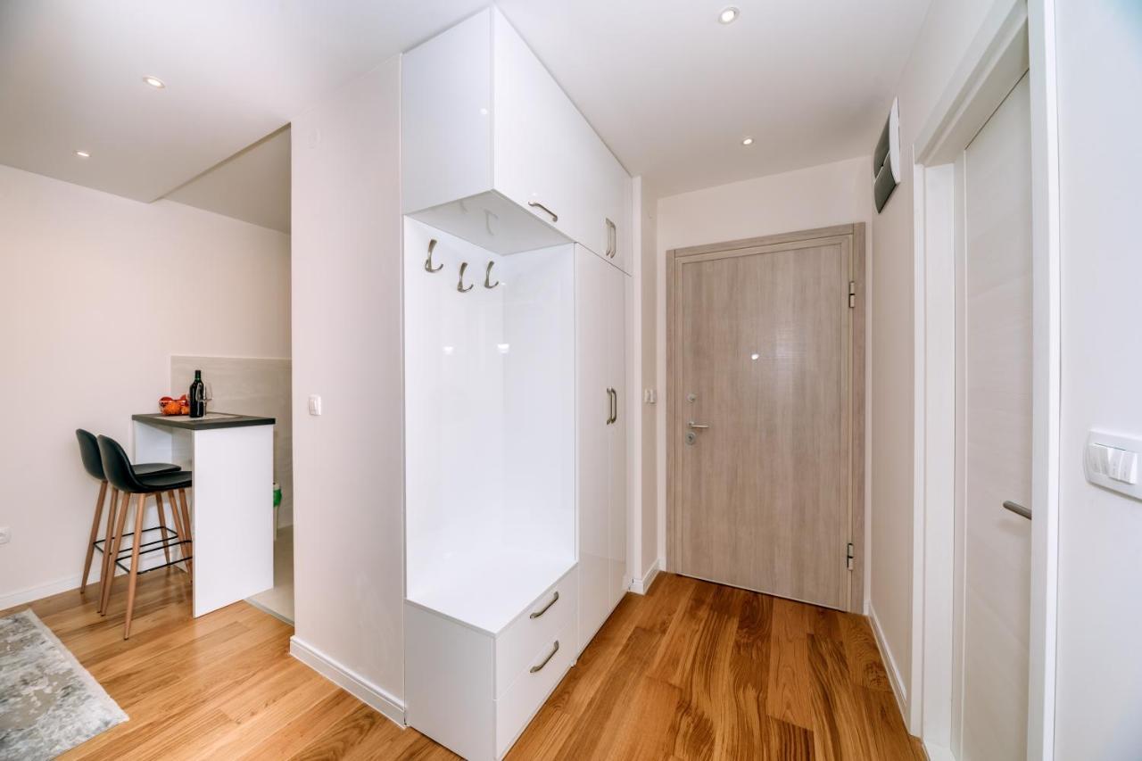 Eastside Apartment バール エクステリア 写真